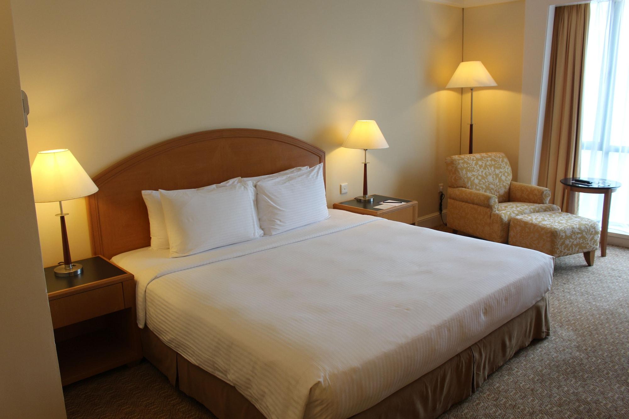 Royale Chulan Seremban Extérieur photo A bedroom