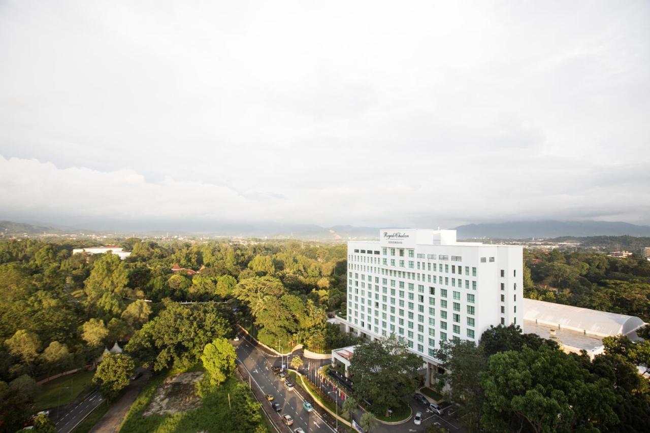 Royale Chulan Seremban Extérieur photo The hotel in 2012